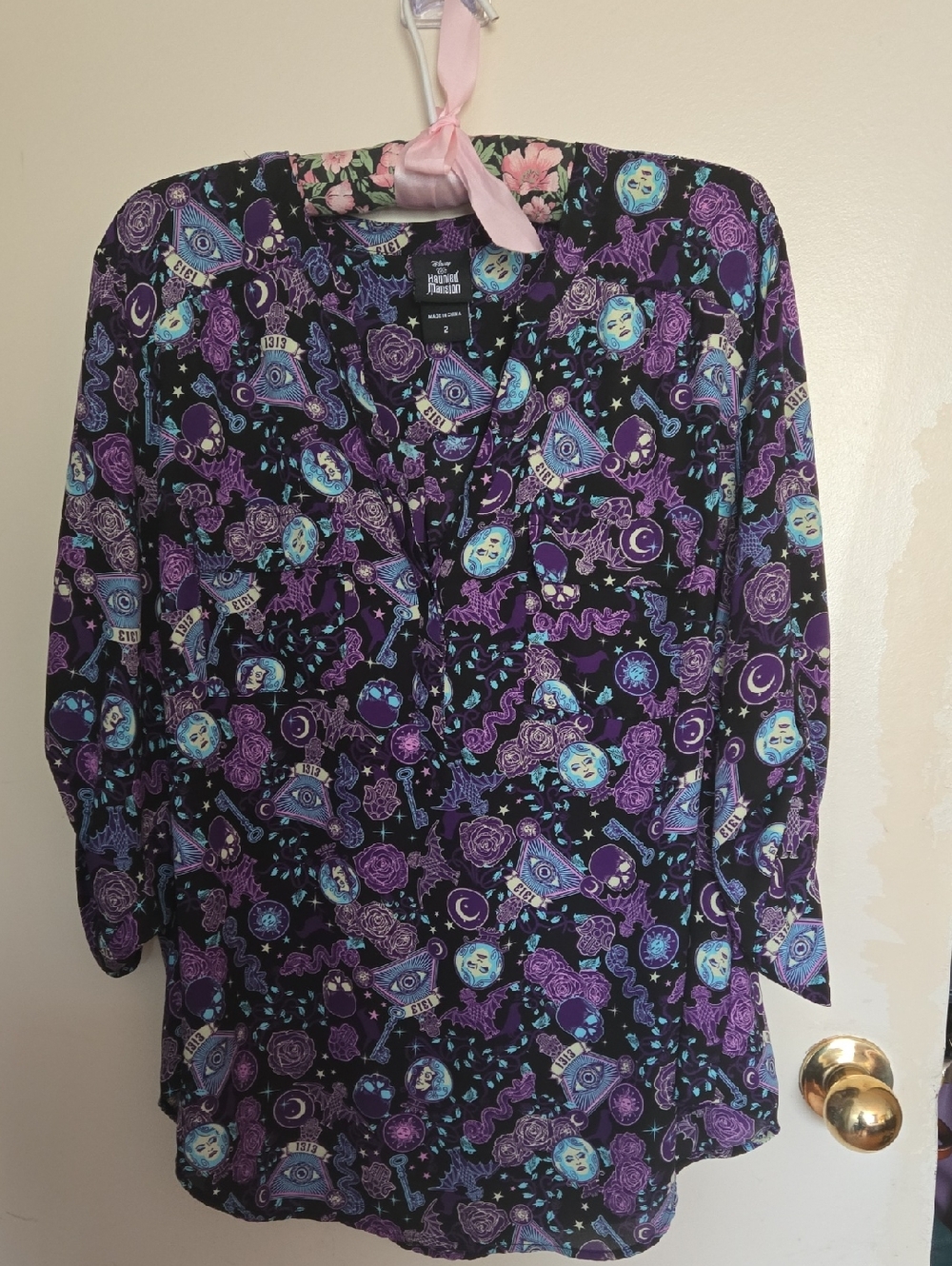 Torrid Disney Haunted Mansion Black Purple Blue Patterned Women's Blouse